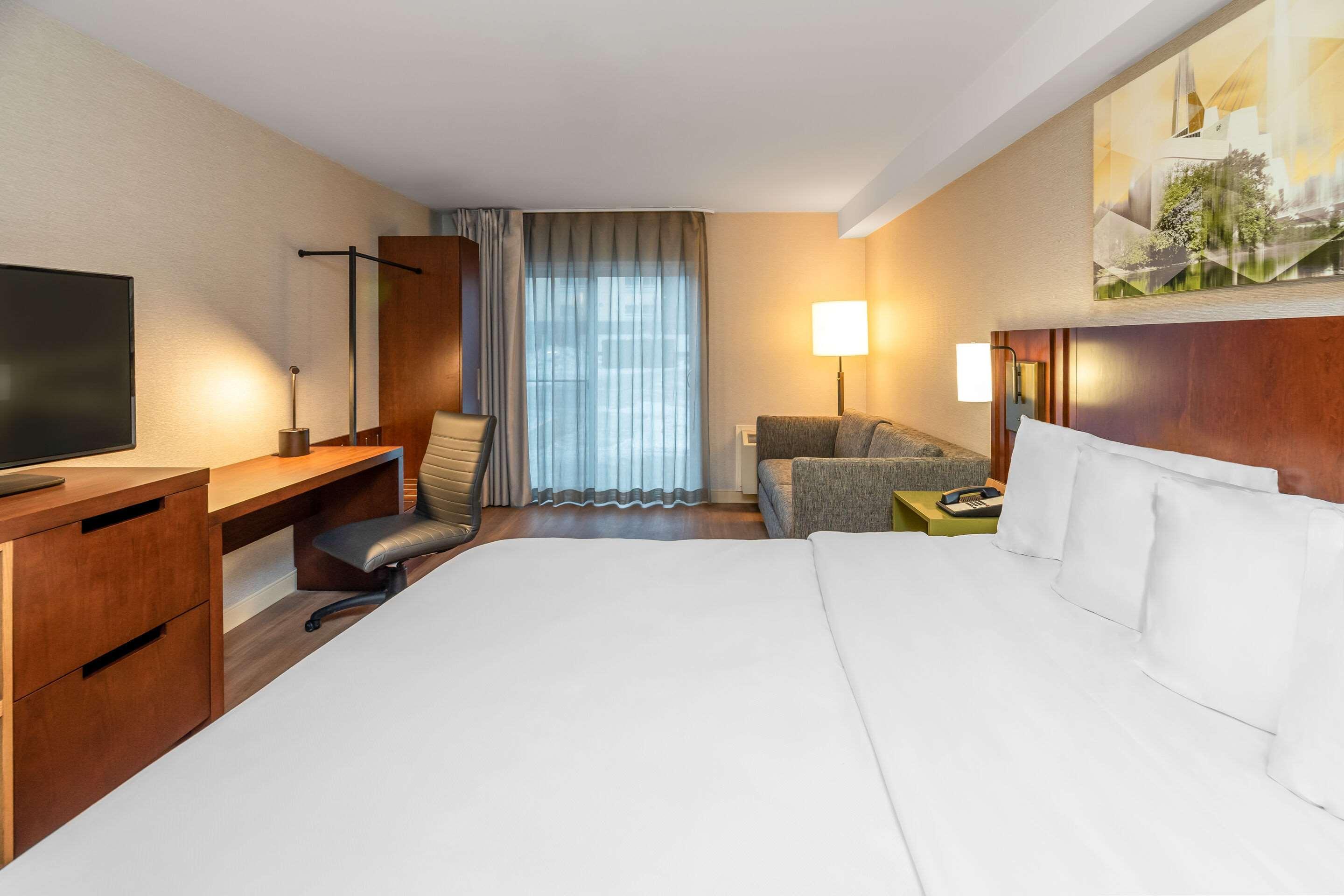 Comfort Inn South Shore Boucherville Bagian luar foto