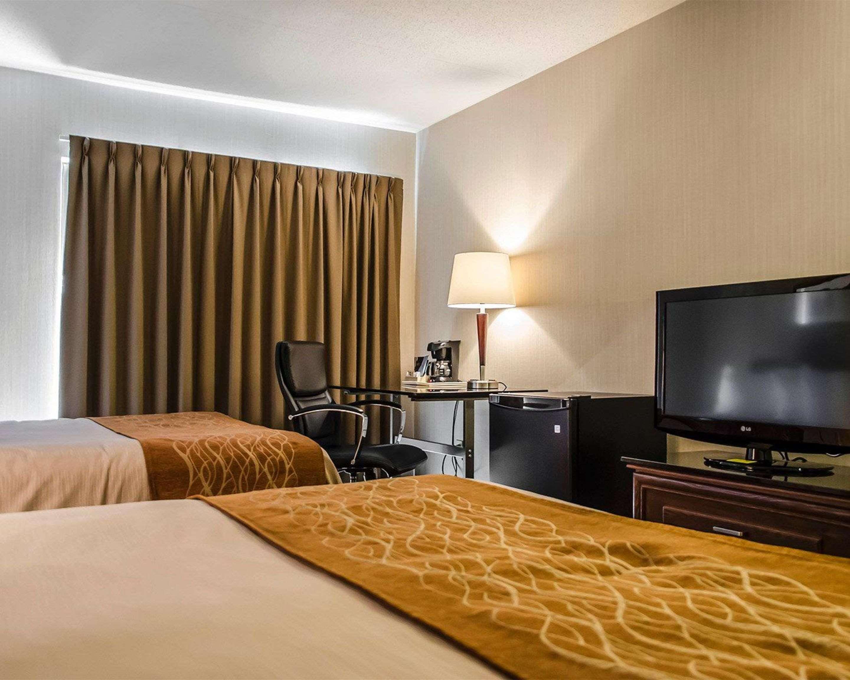 Comfort Inn South Shore Boucherville Bagian luar foto