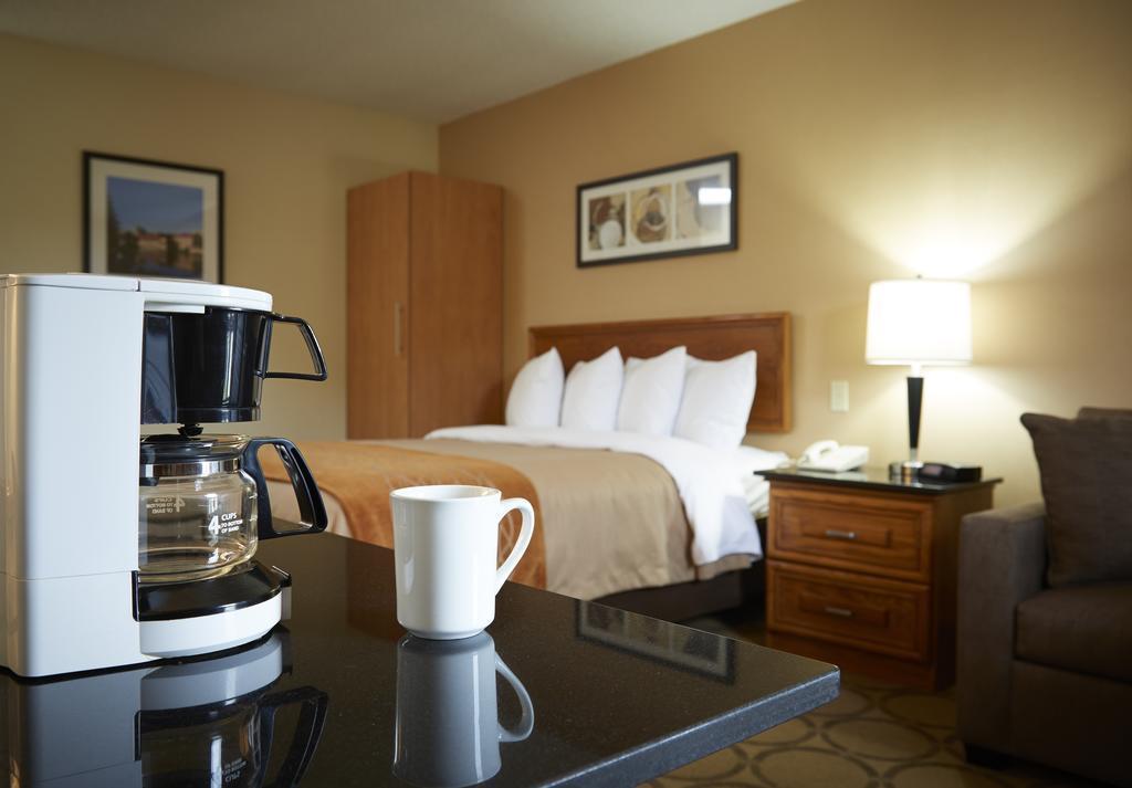 Comfort Inn South Shore Boucherville Bagian luar foto