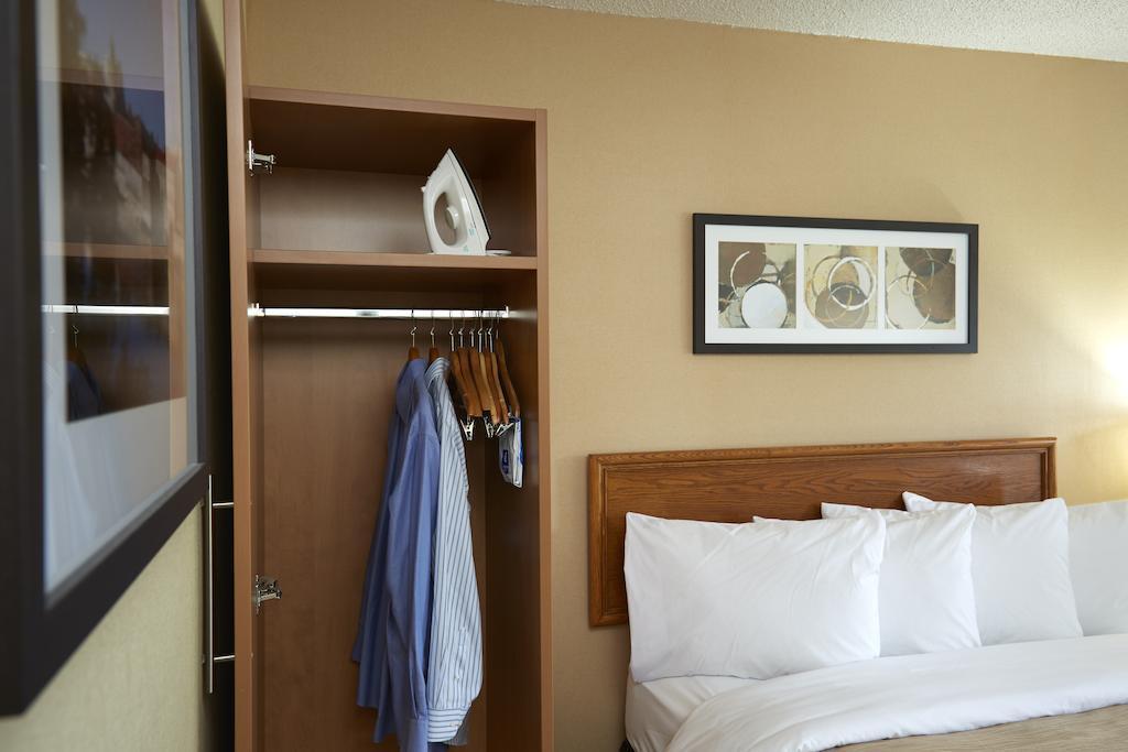 Comfort Inn South Shore Boucherville Bagian luar foto