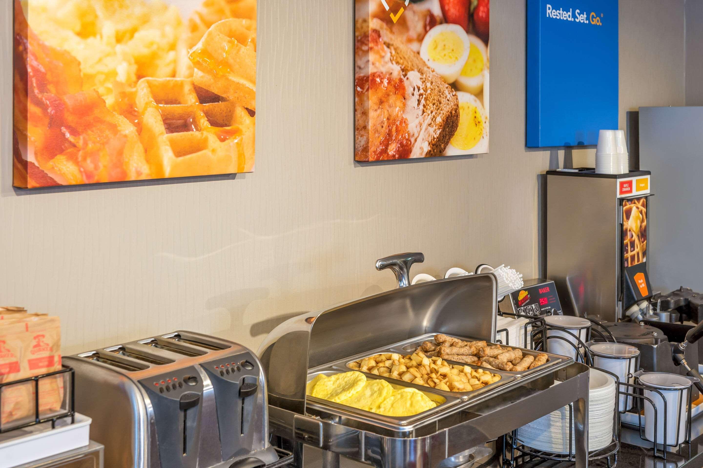 Comfort Inn South Shore Boucherville Bagian luar foto